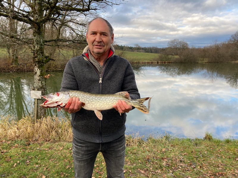 Gilles aura son brochet pour Noël, 62cm