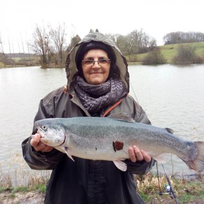 Le 10 mars, malgré la pluie et un grand vent, belle prise d'Anne-Marie, 2kg490